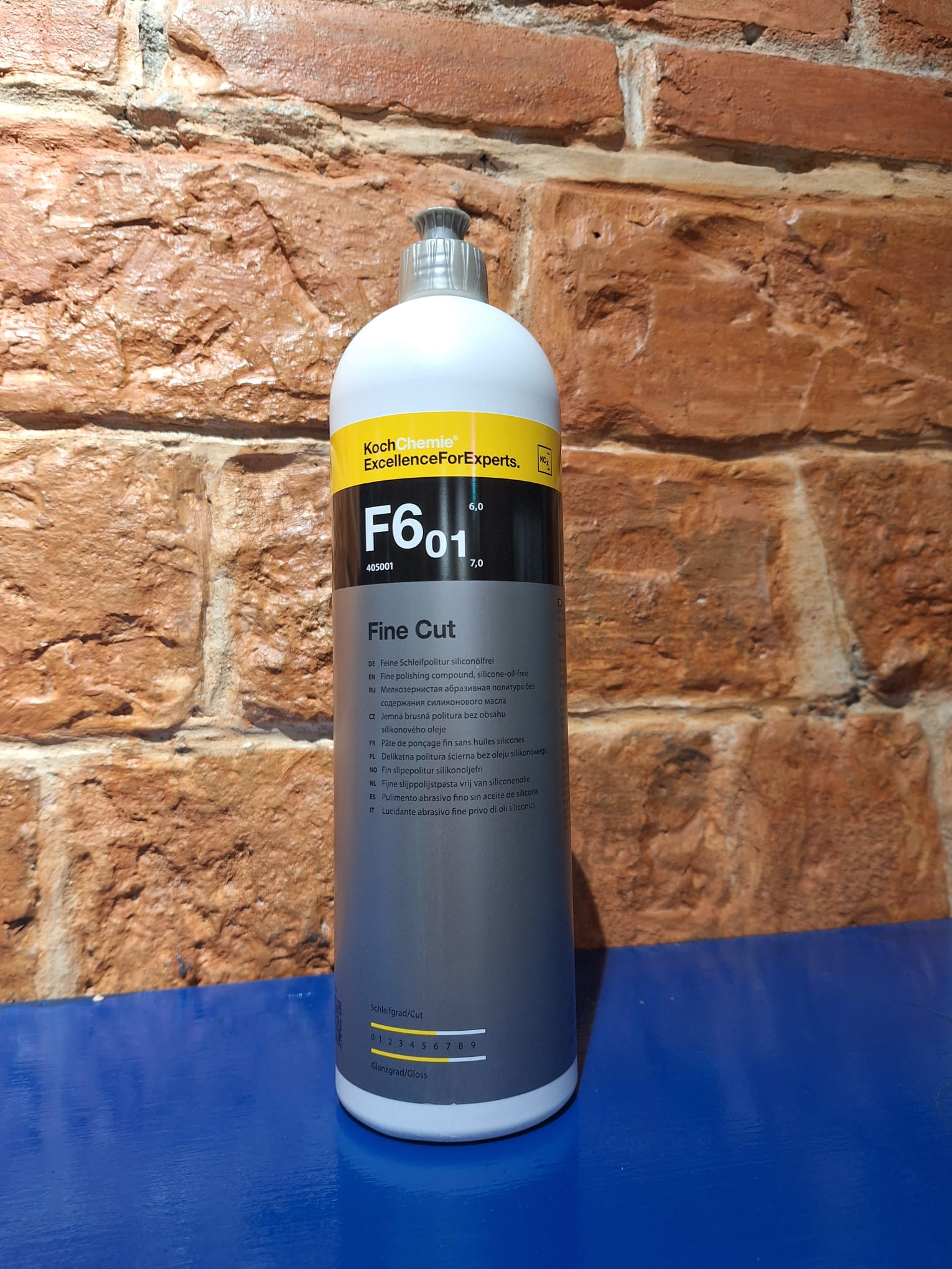 Image of Koch Chemie 1 Litre Fine Cut Compound
